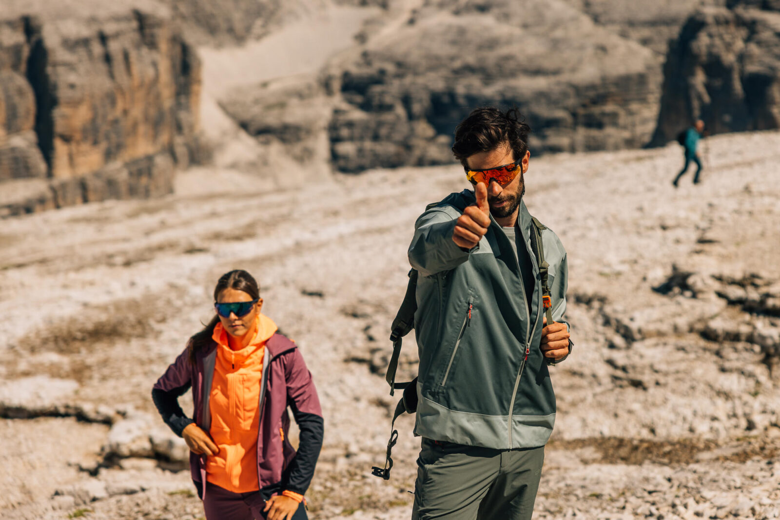 CMP 3701 2